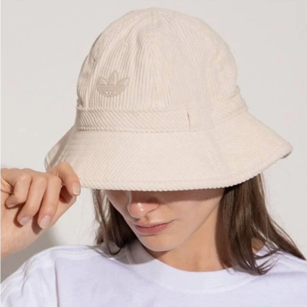 Adidas Original Adicolor Contemporary Corduroy Bucket Hat